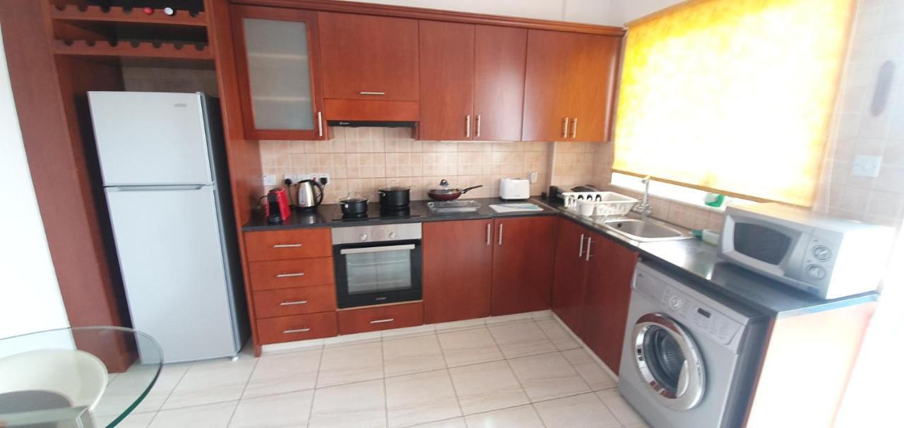 Vasilas Holiday Apartment #2 Larnaca Dış mekan fotoğraf