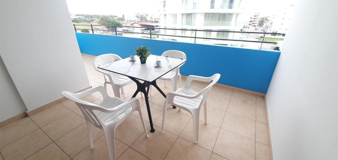 Vasilas Holiday Apartment #2 Larnaca Dış mekan fotoğraf